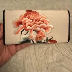 Exquisite Chinese Embroidered Pink Silk Floral Clutch/Wallet